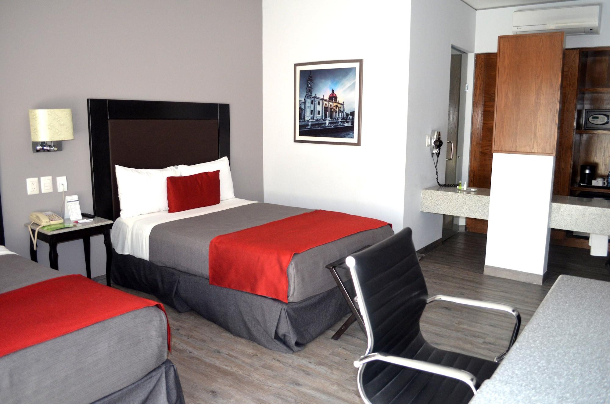 Plaza Camelinas Hotel Querétaro Esterno foto