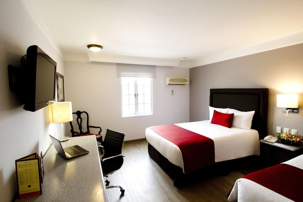 Plaza Camelinas Hotel Querétaro Esterno foto