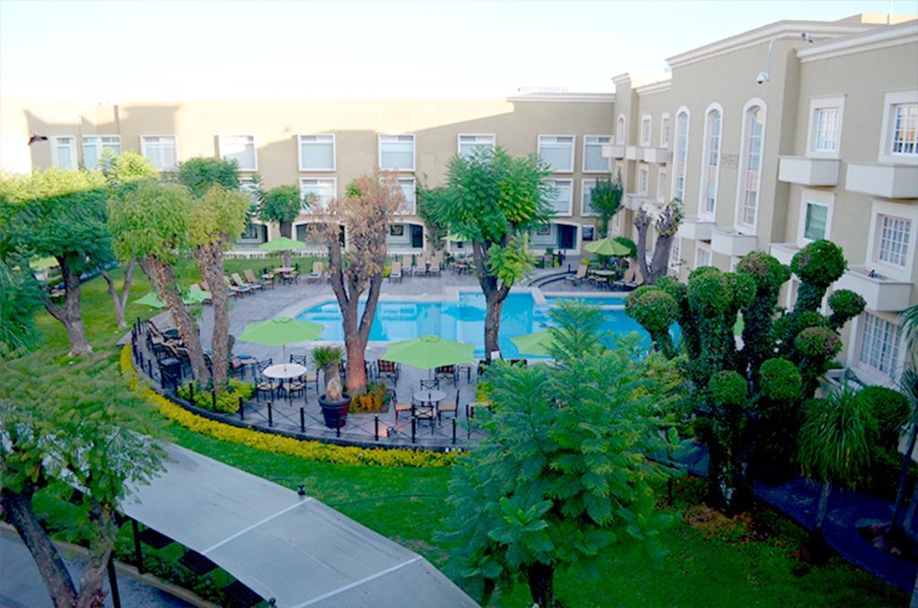 Plaza Camelinas Hotel Querétaro Esterno foto