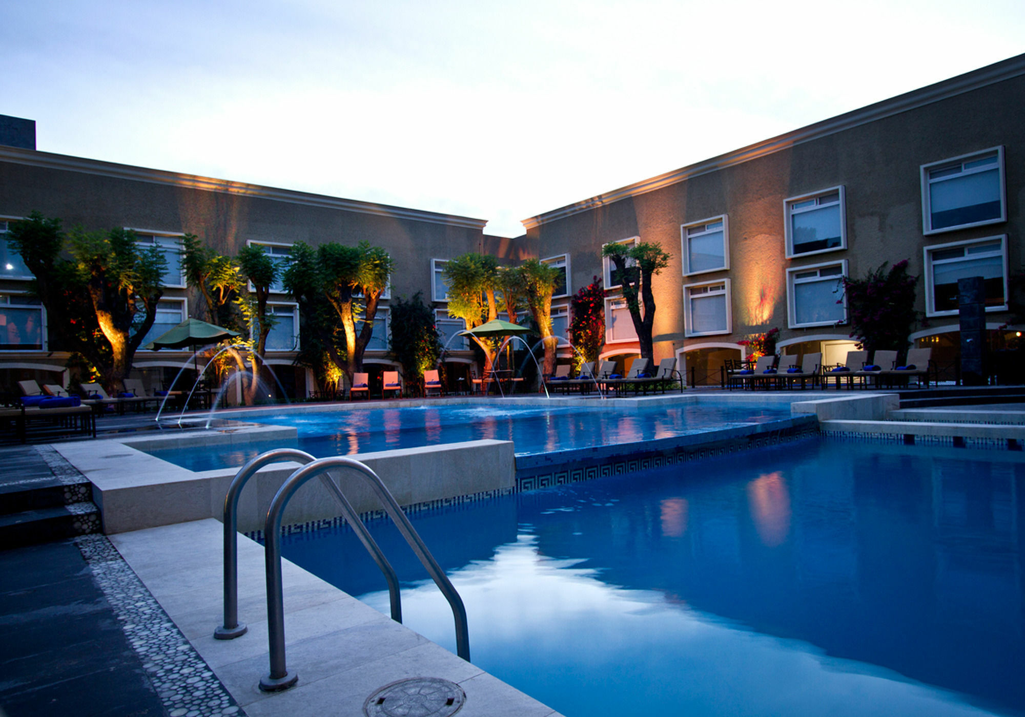 Plaza Camelinas Hotel Querétaro Esterno foto